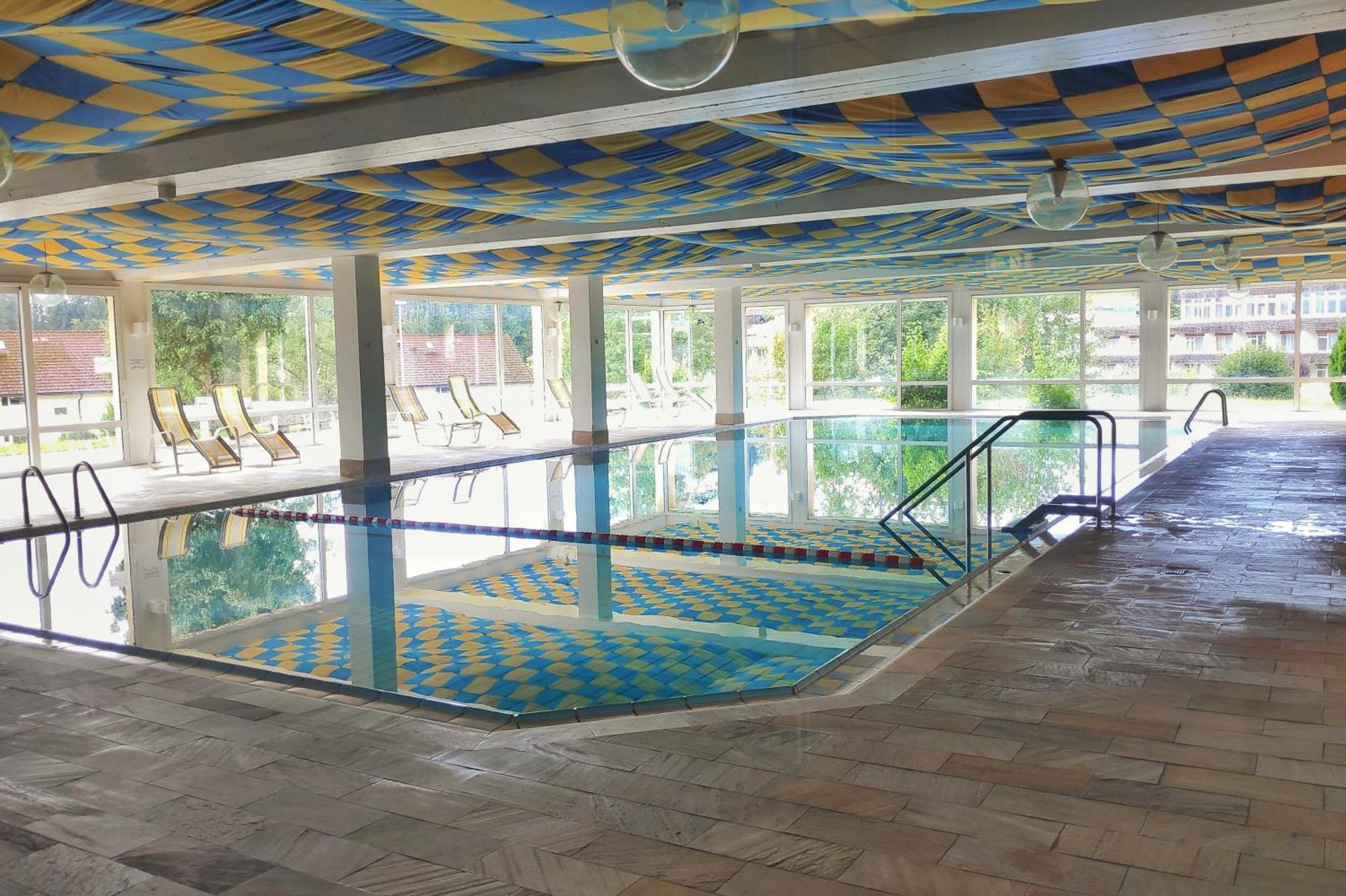 Relax - Yellow Mit Pool Und Sauna