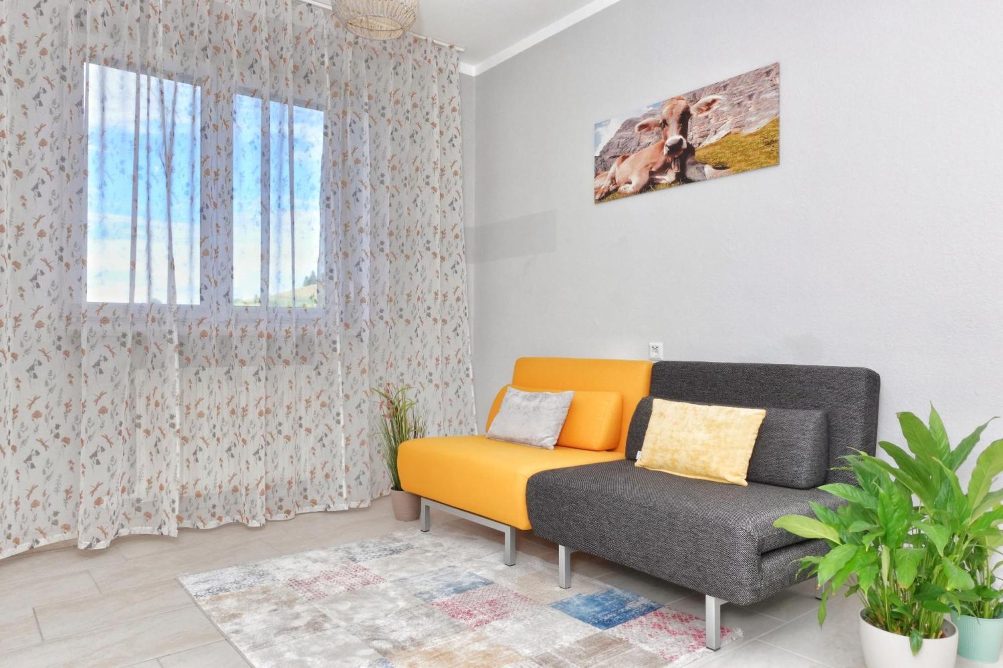 Apartment Relax - Yellow Mit Pool Und Sauna *
